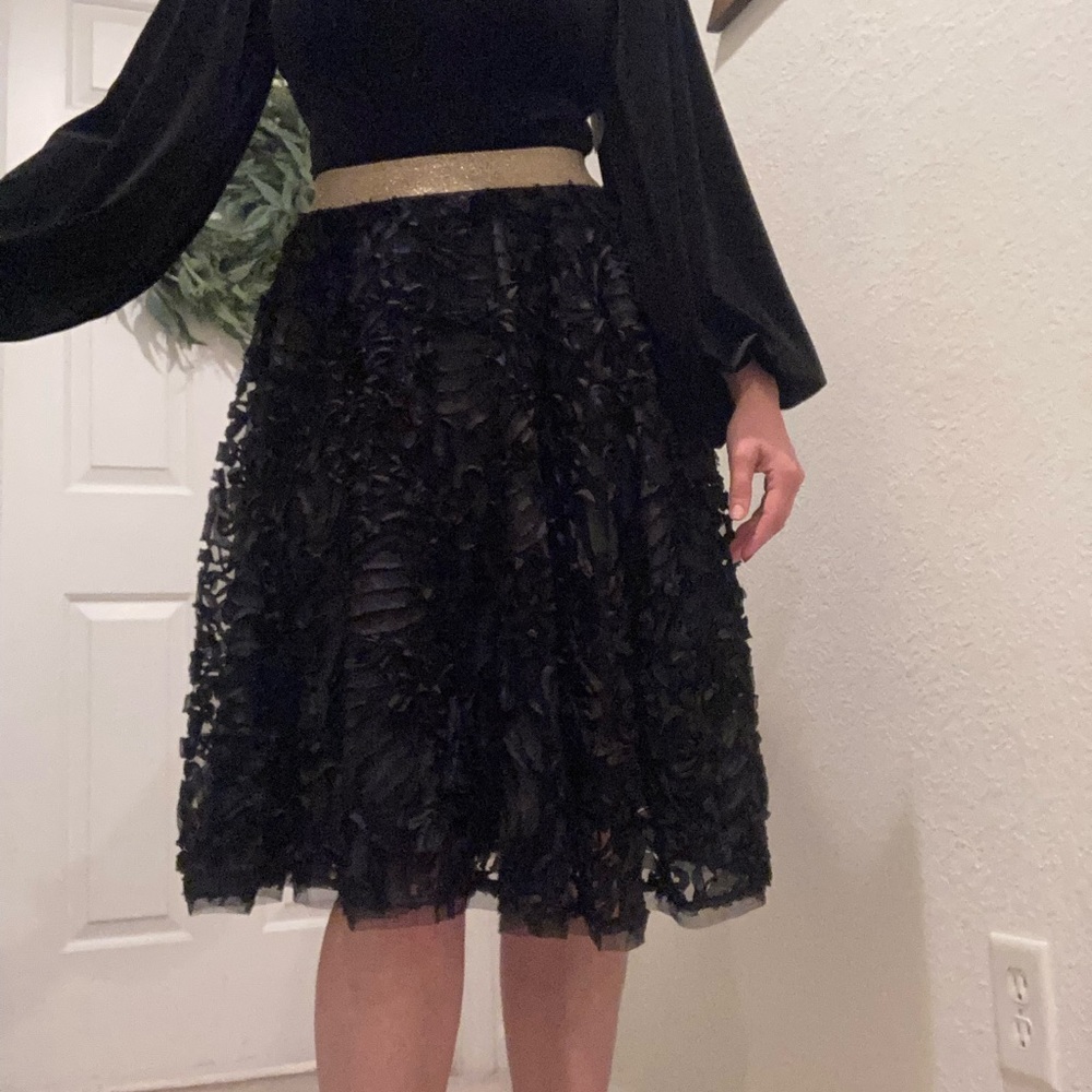 Full floral textured skirt